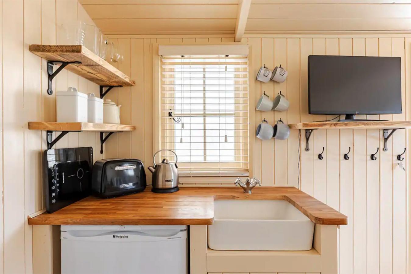 Shepherd'S Hut, Bath Dış mekan fotoğraf